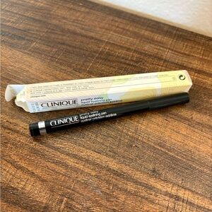 Clinique Pretty Easy Liquid Eyelining Pen - Sleek Black
